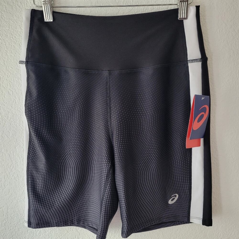 NWT Asics Women's Color Block Dot Bike Short #2032C450 Size Medium